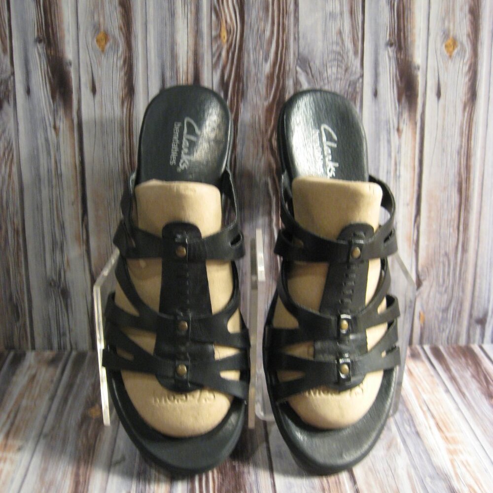 CLARKS BENDABLES BLACK LEATHER WEDGE SANDALS - SZ. 8M